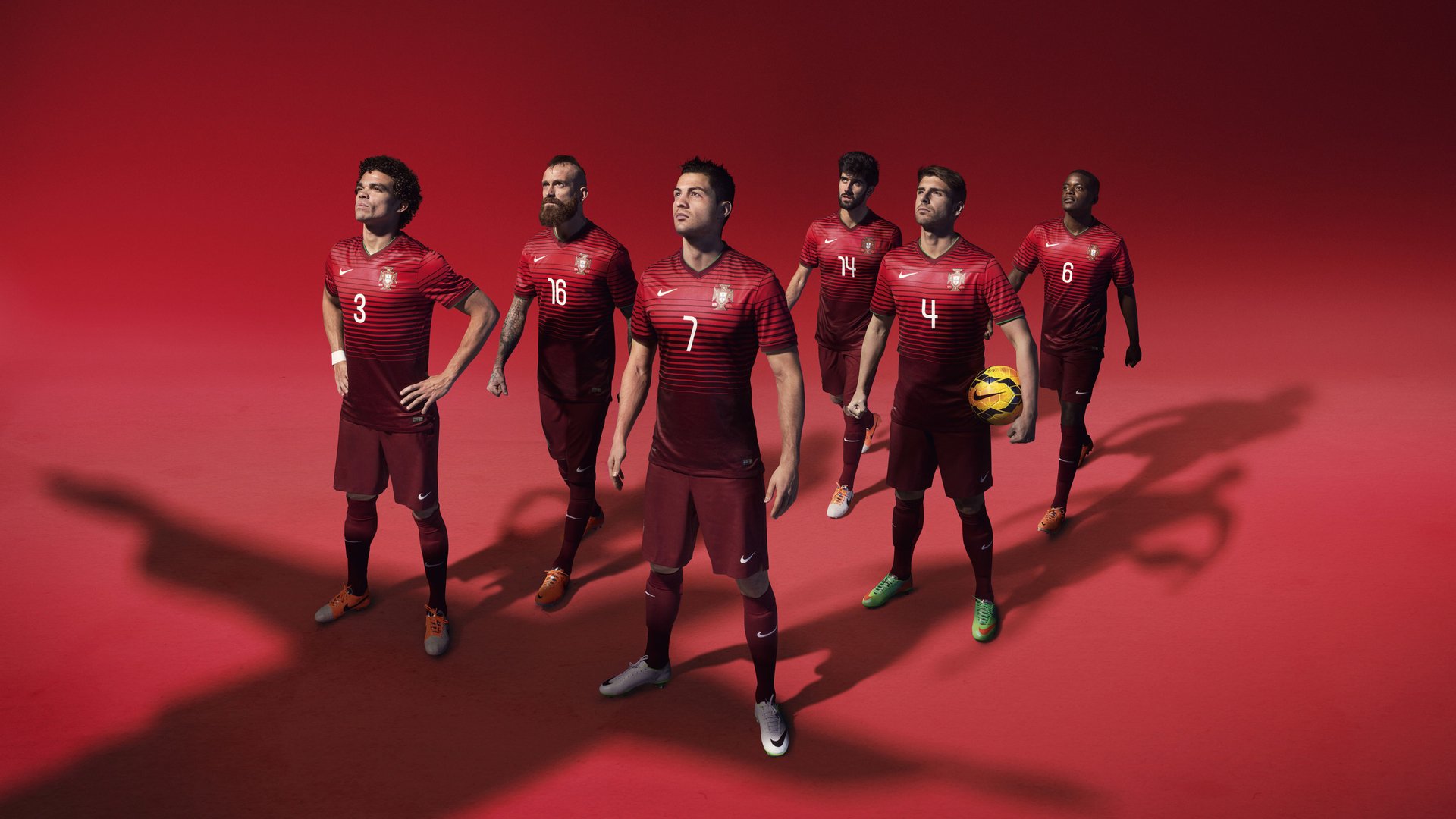 开云真人娱乐官网-曼城在对阵防守反击型队伍时展现更强变通能力，曼城防守好